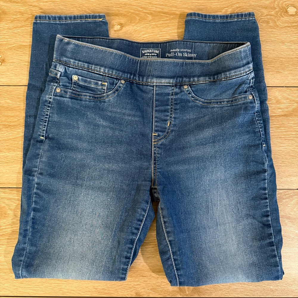 Signature by Levi Strauss Blue Women Pull On Skinny Jeans